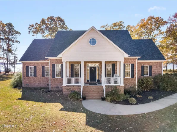 229 Grassy Point, Hertford, NC 27944