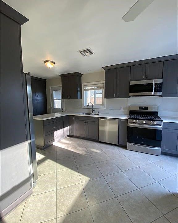 1st image of 16131 Warren Ln