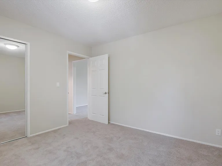 1450 San Antonio Ave #6 — Photo 16