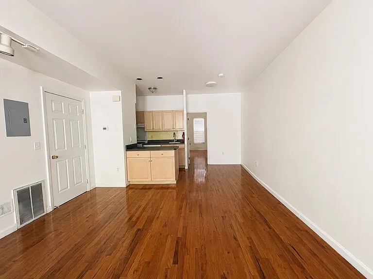 159 Sussex St #1 — Photo 3