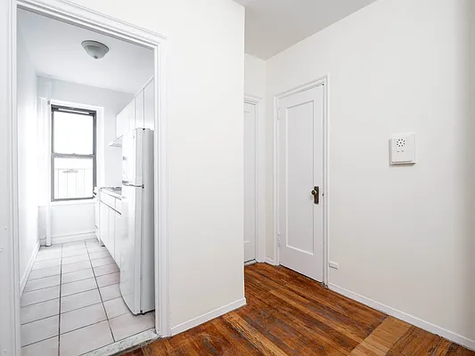 Rented by City Connections Realty | media 11