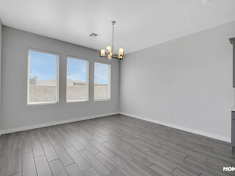 3802 Nightingale Ave — Photo 8