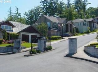 11190 SE Scotts Summit Ct, Happy Valley, OR 97086