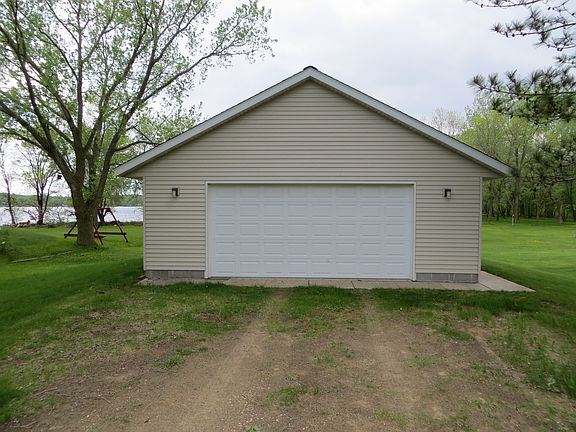 Detached 26x30 garage