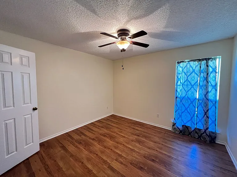 2312 Blue Cypress Dr — Photo 37