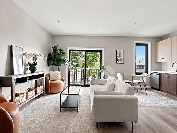 3rd image of 75 Maywood St #4