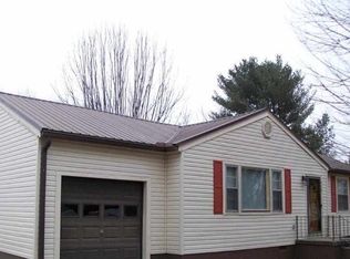 918 Boaz St, Athens, TN 37303
