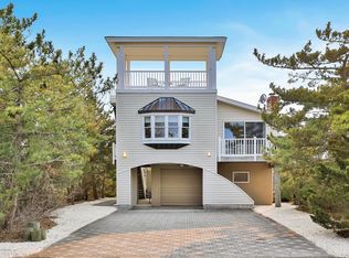 11 E 9th St, Barnegat Light, NJ 08006