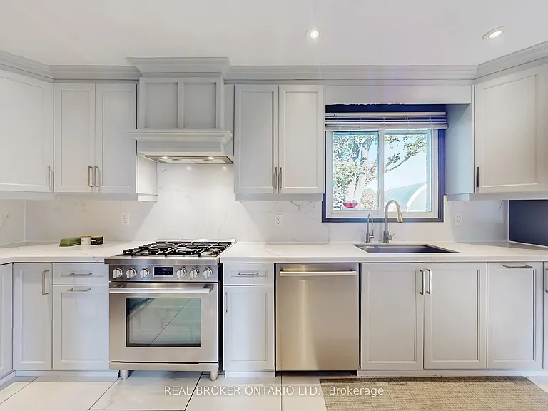15 Jasmine Cres — Photo 14