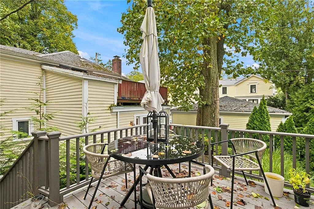 2 bed, 1.5 bath, 1112 sqft, $4,000 — Photo 4