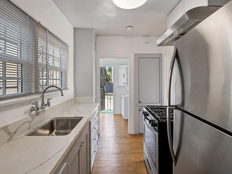 1453 W 37th Dr #1453 — Photo 18