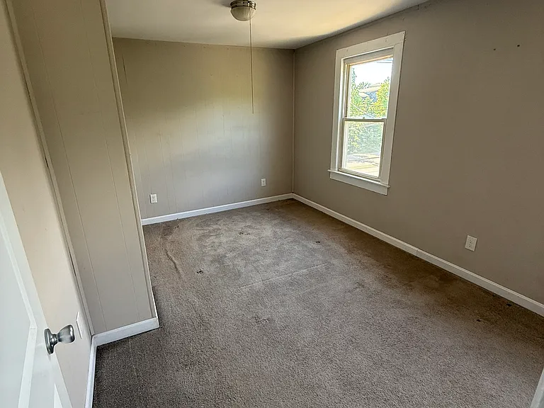 222 N Cherry St — Photo 11