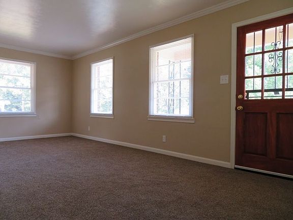 2nd image of 2471 Brewster Ave