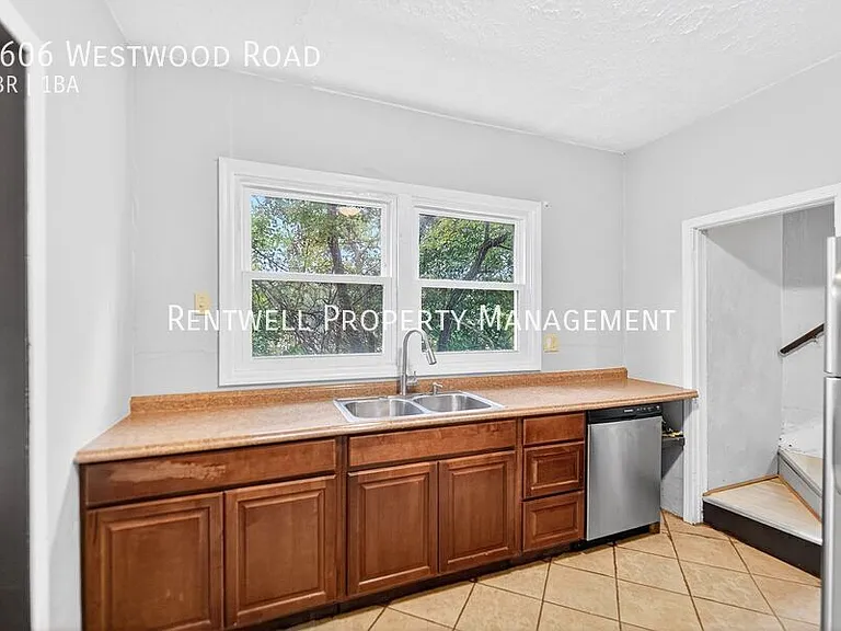 8606 Westwood Rd — Photo 17
