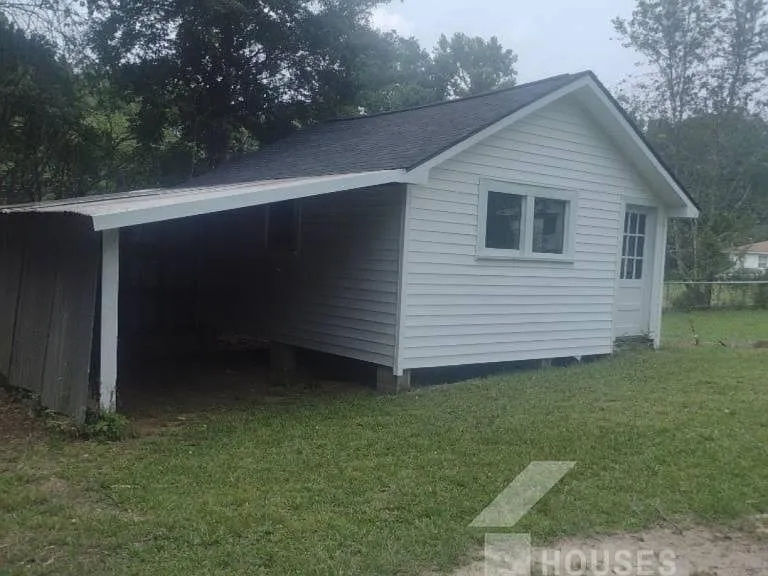 130 Ellison St — Photo 16