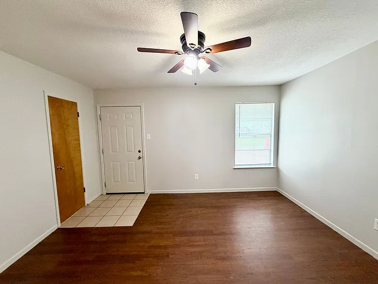 3447 Pewitt Dr — Photo 12