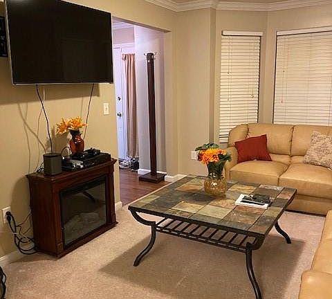 5th image of 407 Whisperwood Dr