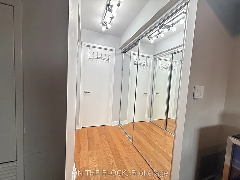 320 Richmond St E #313 — Photo 7