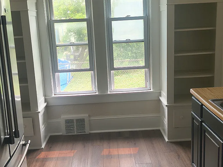 3222 Woodbridge Ave — Photo 6
