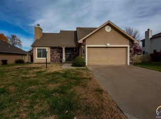 6534 SW 24th Ct, Topeka, KS 66614