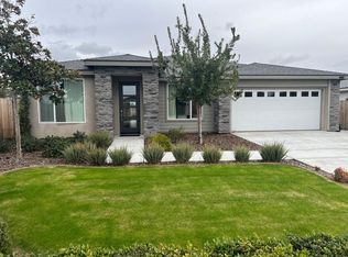8900 Benitez Dr, Bakersfield, CA 93313