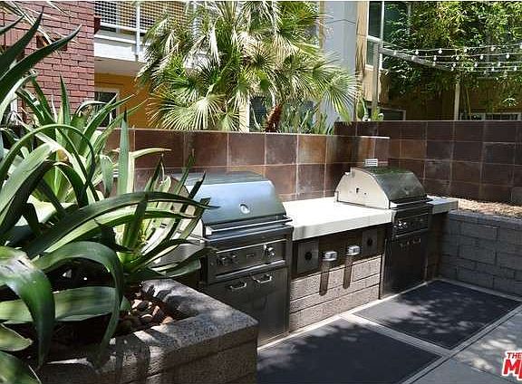 5th image of 21301 Erwin St Unit 537