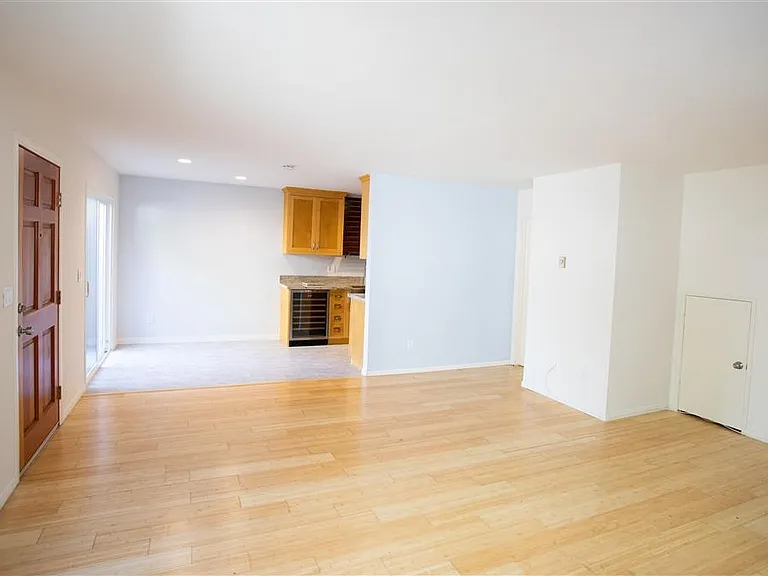 7917 Camino Glorita — Photo 3