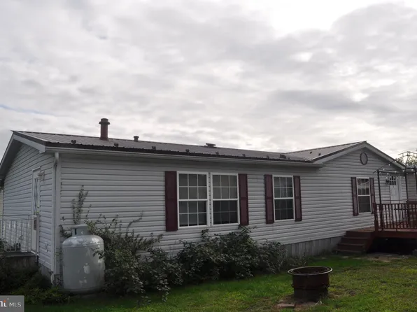 18 Junction Rd, Millersburg, PA 17061