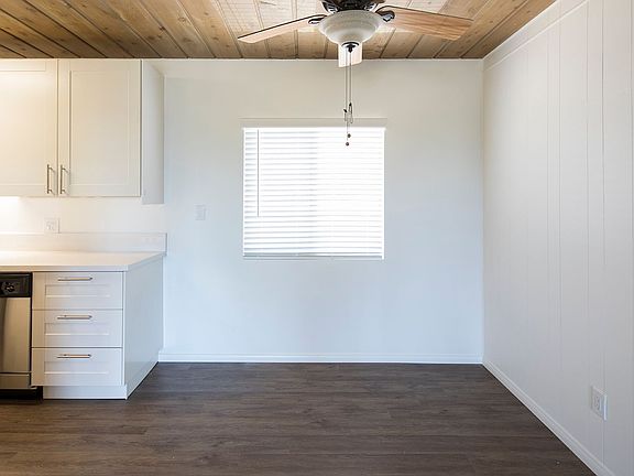 5th image of 703 Stratford Ct APT 8