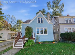 536 E Saratoga St, Ferndale, MI 48220