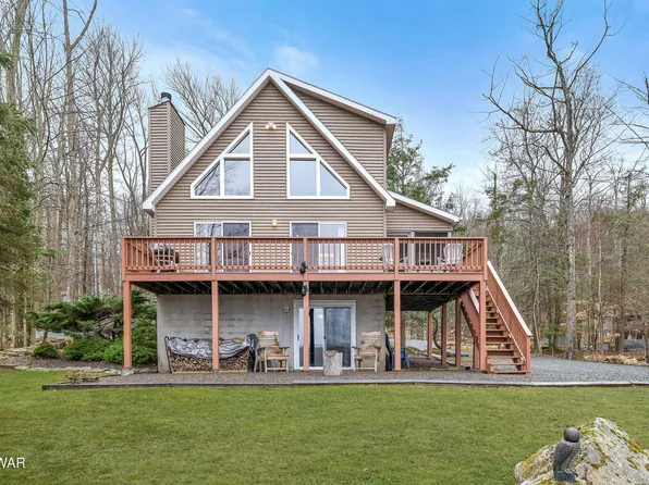 167 W Shore Dr, Hawley, PA 18428