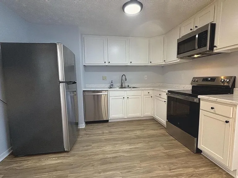 8106 Rhode Island Ave — Photo 31