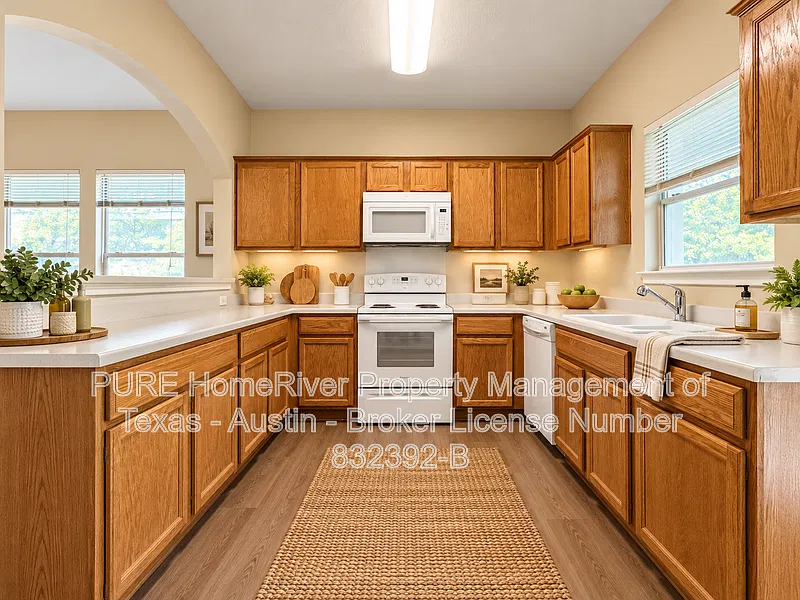 4 bed, 2.0 bath, 1611 sqft, $1,700 — Photo 2
