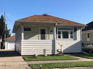 1304 Augusta St, Racine, WI 53402