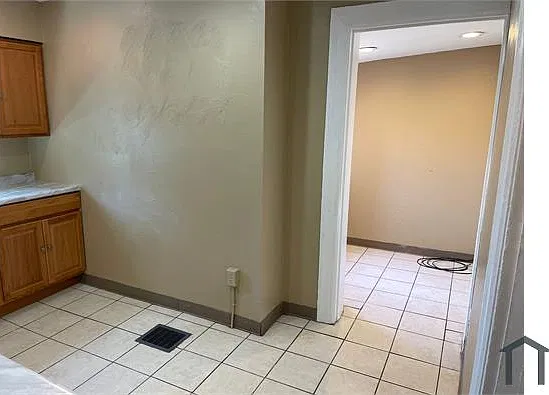 5 bed, 1376 sqft, $1,800 — Photo 4