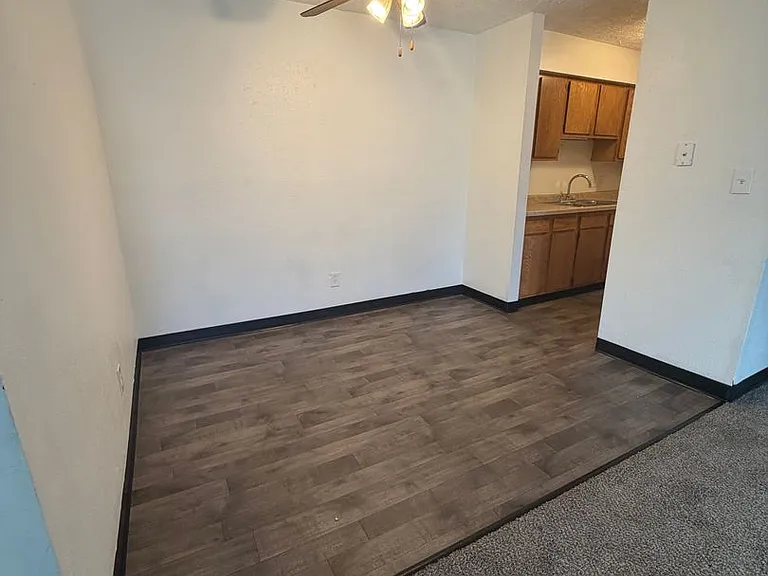Hidden Bluffs Apartments — Photo 23