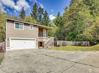 30 E Nightingale Pl, Belfair, WA