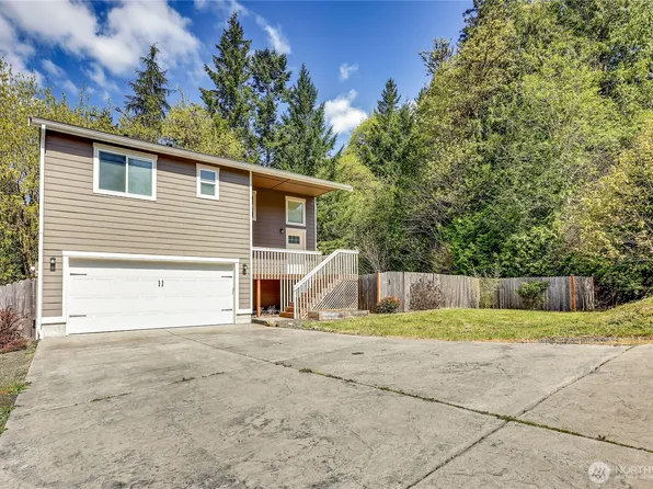 30 E Nightingale Place, Belfair, WA 98528