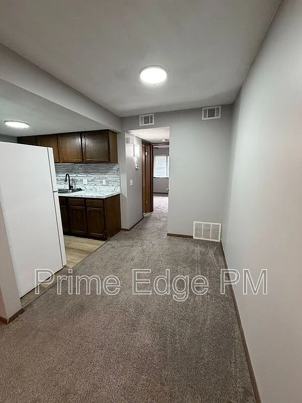 1 bed, 1.0 bath, 608 sqft, $900 — Photo 4