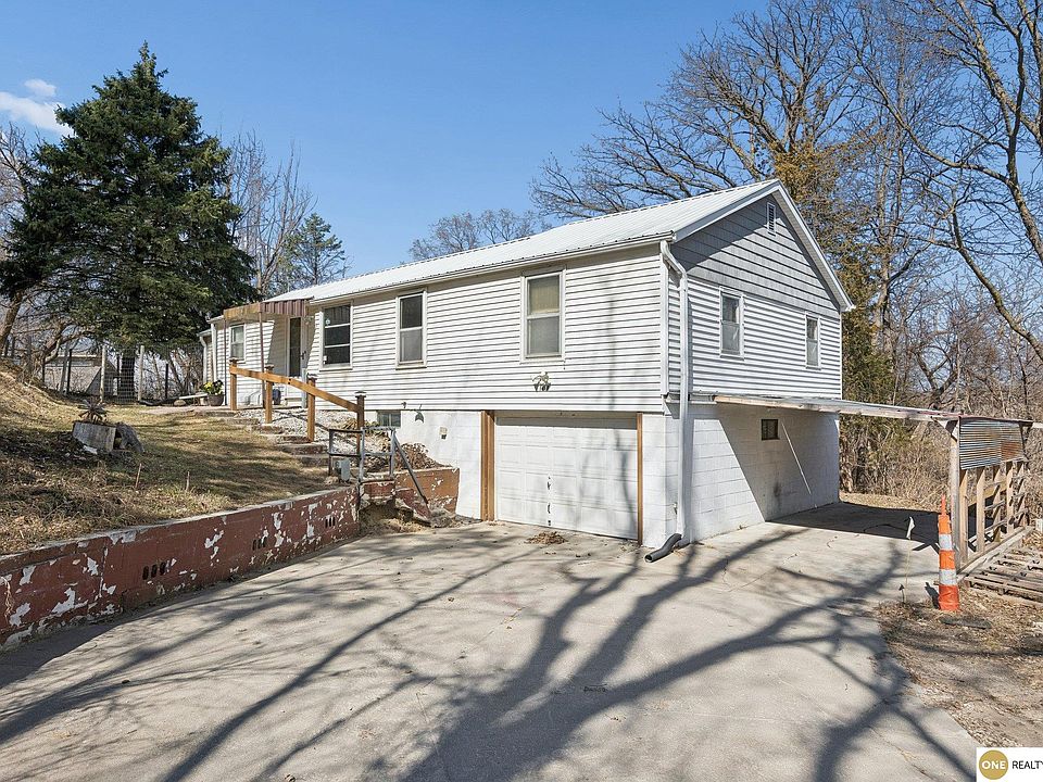 1st image of 1116 Avenue B