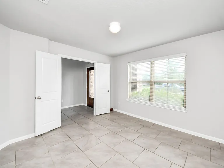 18319 Pin Oak Lake Dr — Photo 29