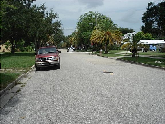 3rd image of 737 Groveland Ave