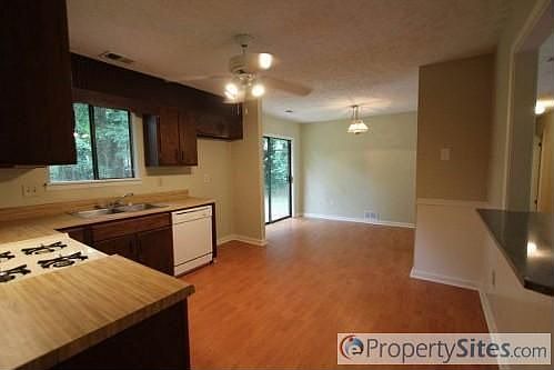 3rd image of 642 Pebble Creek Dr