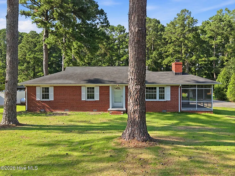 1760 John Small Ave — Photo 3