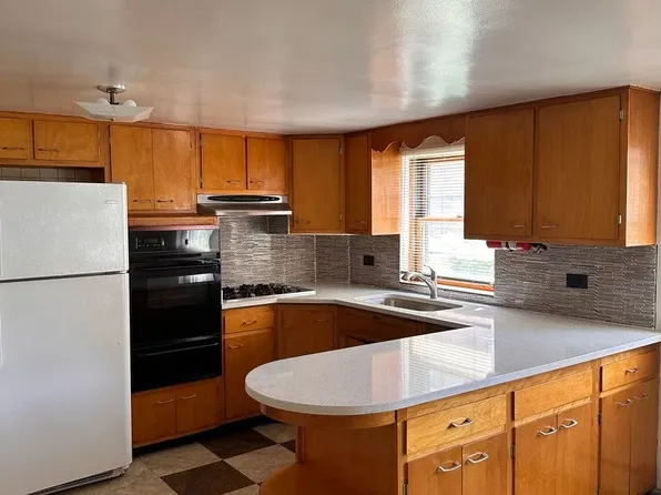 2555 N Nordica Ave, Elmwood Park, IL