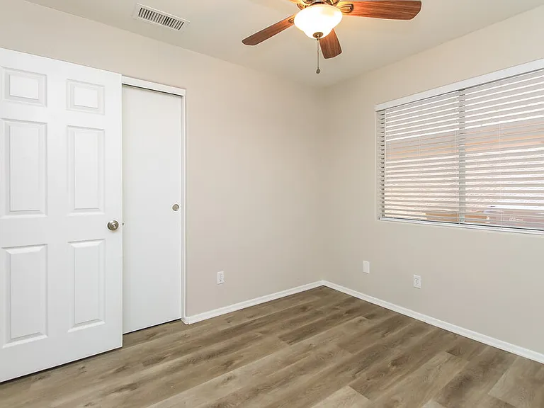 2533 E Camino St — Photo 12
