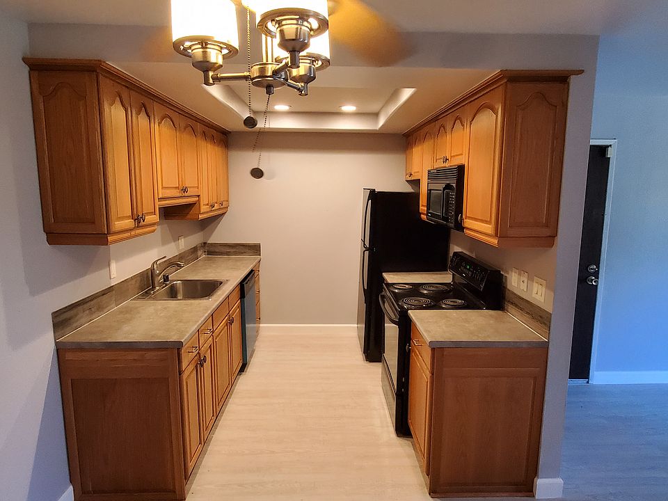 1st image of 10272 Black Mountain Rd APT 163