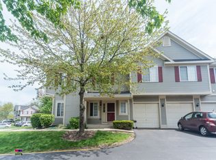 325 Windsor Ct UNIT A, South Elgin, IL 60177