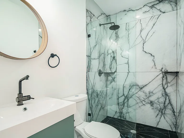 1701 S 24th St #3 — Photo 13