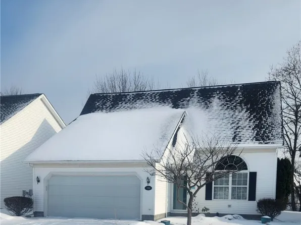 738 Cornflower Ln, Madison, OH 44057